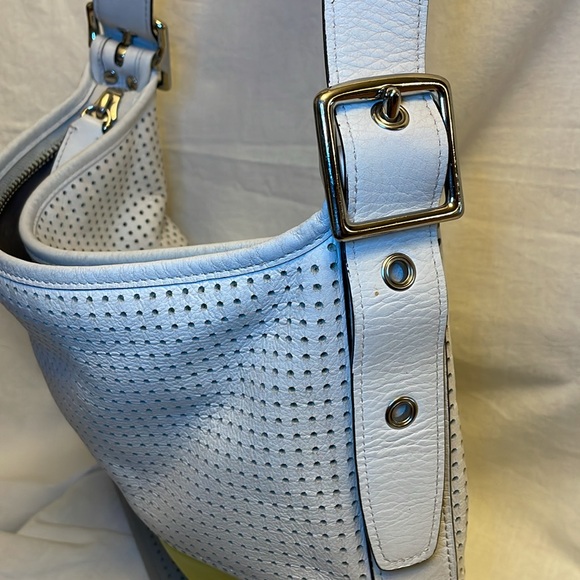 Coach 22412 Legacy Perforated Stripe Lemon Shoulder Bag Purse - Picture 4 of 6